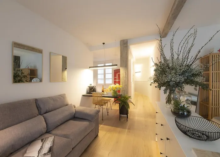 Shiny By Oldtown Apartments